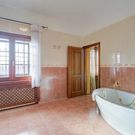 Villa Oasi With Private Pool - Happy *